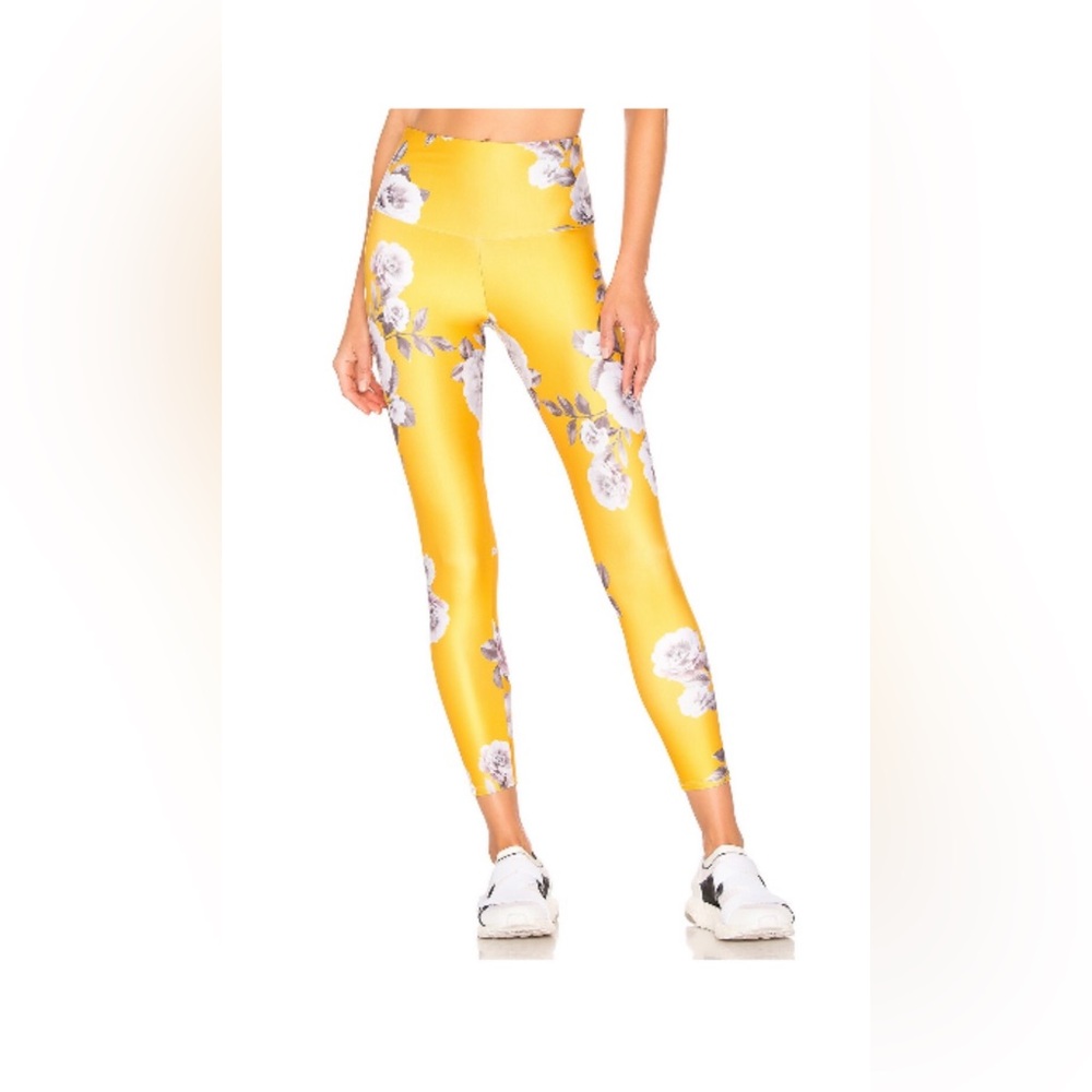 Onzie Yellow Floral Leggings XS